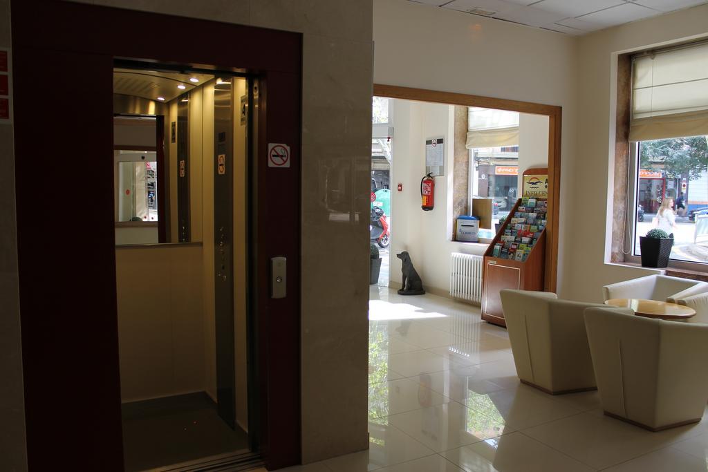 Hotel Amic Colon Palma de Mallorca Ngoại thất bức ảnh